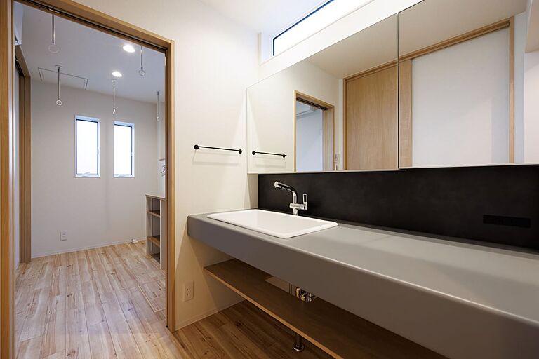 株式会社アントールの公式画像_洗面7