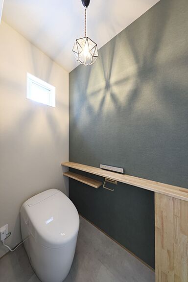 株式会社アントールの施工事例「【板張り天井】ヒノキ×シナベニヤ。本物の木を使う贅沢な和モダンLDK」の画像6