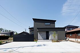 株式会社アントールの施工事例「上質なグレーが描く、落ち着きのある日常。洗練された大人の佇まい。」のメイン画像
