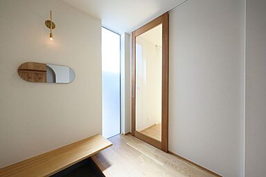 株式会社アントールの施工事例「外を纏い、内と繋がる。心穏やかな平屋の暮らし」の画像1