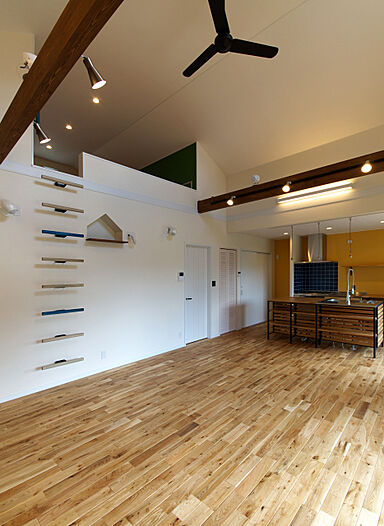 株式会社ケンコーホームの施工事例「【長崎市/20代/2LDK】アメリカ西海岸スタイルの小屋裏2階建ての家」の画像3