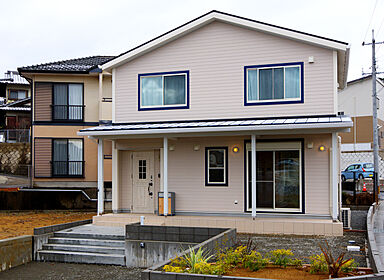 株式会社ケンコーホームの施工事例「【西彼杵郡/30代/3LDK】西海岸の風薫るカリフォルニアスタイルの家」の画像1