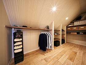 株式会社ケンコーホームの施工事例「【時津町/4LDK+地下収納・ロフト】小さな頃に想い描いた大きな屋根と窓のある家」の画像9