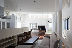 有限会社大元工務店の施工事例「家族の“受け継ぎたい”を叶えた、札幌軟石と光の家(札幌市西区 M様邸)」の画像5