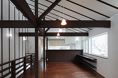 有限会社大元工務店の施工事例「和モダンと本格茶室を楽しむ住まい(札幌市南区 H様邸)」の画像6