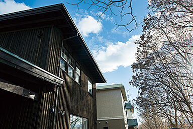 有限会社大元工務店の施工事例「眺望と自然素材を生かした、家づくりの楽しさあふれる住まい(札幌市南区 K様邸)」の画像2