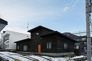 有限会社大元工務店の施工事例「木の温もりに包まれる、多世代が集う広々住まい(札幌市 T様邸)」の画像10