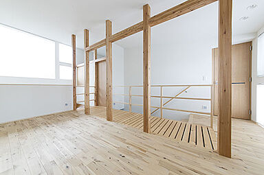 有限会社大元工務店の施工事例「光が広がる北欧風空間に、手づくりと素材の温もりの家(札幌市豊平区 O様邸)」の画像6