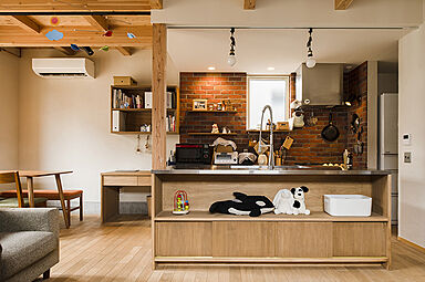 有限会社大元工務店の施工事例「回遊動線と造作の工夫で家事も子育ても快適な木の家(札幌市 S様邸)」の画像3