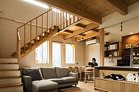 有限会社大元工務店の施工事例「回遊動線と造作の工夫で家事も子育ても快適な木の家(札幌市 S様邸)」の画像5