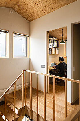 有限会社大元工務店の施工事例「回遊動線と造作の工夫で家事も子育ても快適な木の家(札幌市 S様邸)」の画像7