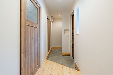 TSデザイン 有限会社 志田尾工務店の施工事例「玄関土間からキッチンへ…子育て世代に嬉しい家事ラク導線のお家(島根県浜田市)」の画像3