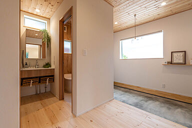 TSデザイン 有限会社 志田尾工務店の施工事例「開放感のあるリビングでのびのび子育てのお家(島根県浜田市)」の画像4