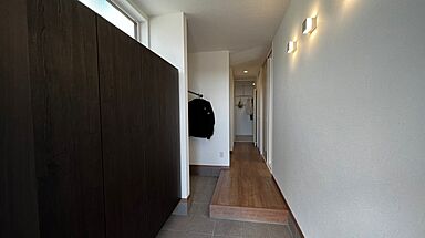 道北振興株式会社の施工事例「家族が心地よくつながる、ゆとりの19帖LDKの家」の画像3