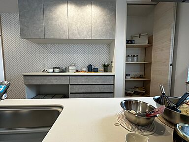 道北振興株式会社の施工事例「1階主寝室で将来も安心。家事ラク動線の3LDK」の画像1