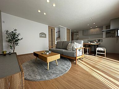道北振興株式会社の施工事例「1階主寝室で将来も安心。家事ラク動線の3LDK」の画像6