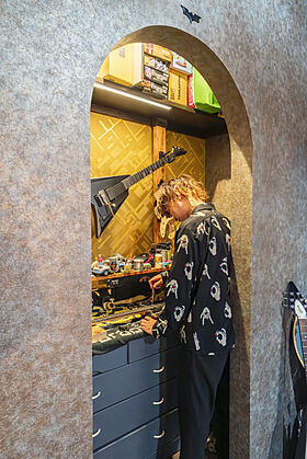 ブリリアントホーム 横浜ハウジングフォーラムの施工事例「ワクワク&ゴロゴロ~2人の個性が融合した理想のお家」の画像9