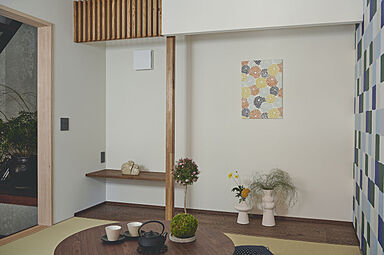 株式会社COLORS工務店 一級建築士事務所の施工事例「【滋賀/和モダン/吹き抜け/中庭30坪】吹き抜けと中庭のある和モダンな家」の画像7