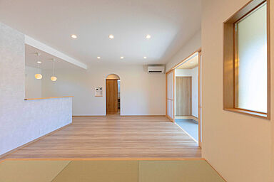 ジェイフィットホーム 鹿児島南店の施工事例「落ち着きと癒しを感じる和モダン平屋のお家」の画像3