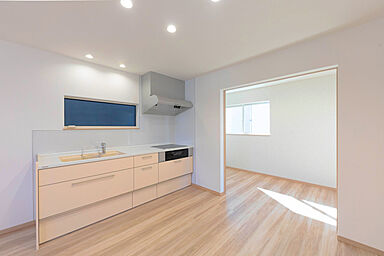 ジェイフィットホーム 鹿児島南店の施工事例「家族も猫ものびのび暮らせるお家」の画像2