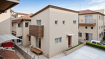 ジェイフィットホーム 鹿児島南店の施工事例「子供達が元気に暮らせる、庭付きモダンコーディネートのお家」の画像