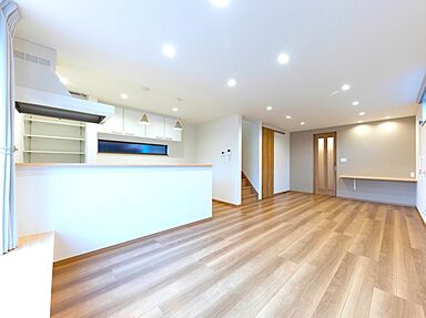 ジェイフィットホーム 鹿児島南店の施工事例「ペットと暮らすスカイデッキのあるお家」の画像1