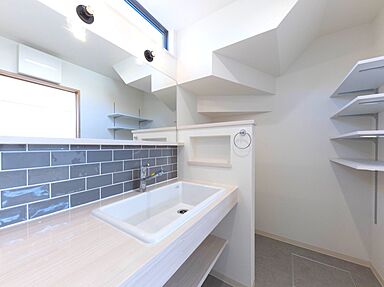 ジェイフィットホーム 鹿児島南店の施工事例「光あふれるナチュラルなお家」の画像10