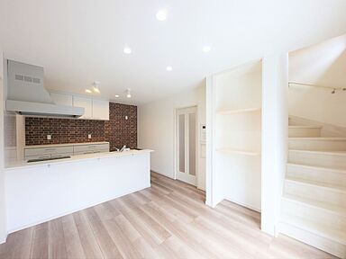 ジェイフィットホーム 鹿児島南店の施工事例「機能性とデザインが融合したワークルーム付のお家」の画像1