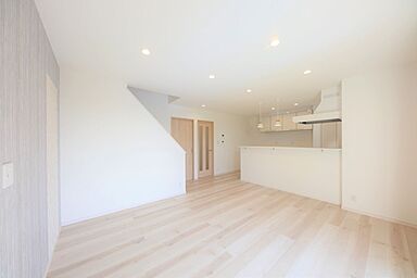 ジェイフィットホーム 鹿児島南店の施工事例「ホワイトを基調にしたナチュラルな雰囲気のお家」の画像2