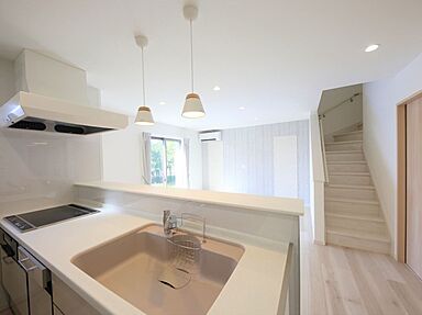 ジェイフィットホーム 鹿児島南店の施工事例「ホワイトを基調にしたナチュラルな雰囲気のお家」の画像4