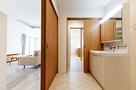 ジェイフィットホーム 鹿児島南店の施工事例「「ただいま」が嬉しくなる、 白×ナチュラルのお家」の画像5