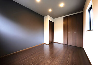 ジェイフィットホーム 鹿児島南店の施工事例「静かに個性が映える、大人格好いいお家。」の画像9