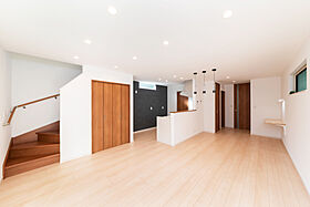 ジェイフィットホーム 鹿児島南店の施工事例「週末は庭がリビングになる、プライベートガーデン付きのお家。」の画像2