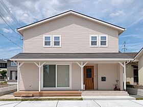 株式会社ヤマックスの施工事例「Y様邸 キッチンから家族の様子が見える、やさしい雰囲気のサーファーズスタイルの家」の画像7