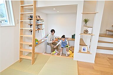 イシンホーム津山の施工事例「12のウイルス対策がついた「巣ごもりが面白い家」」の画像3