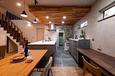 Blueziaの施工事例「Mix wood & warm space ミックスウッドであたたかみのある空間」の画像4