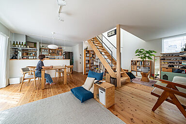 D'S STYLE 加古川オフィスの施工事例「【2000万円台】土間スペースを有効活用!家にいながらアウトドア気分を楽しめる家」の画像1