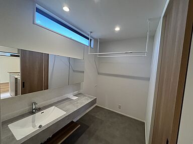 株式会社秀光ビルド 高松店の施工事例「吹抜け大空間で開放的なおうち施工事例」の画像5