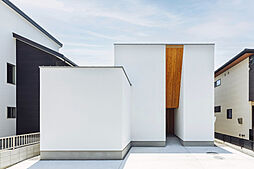 シンプルノート 岡山北・倉敷スタジオの施工事例「岡山市|シンプルなボリュームが重なり合う、静かで端正な家」の画像