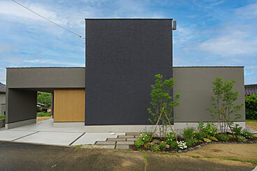 シンプルノート 岡山北・倉敷スタジオの施工事例「備前市|ヌックと吹き抜けのある、こだわりぬいた邸宅」の画像