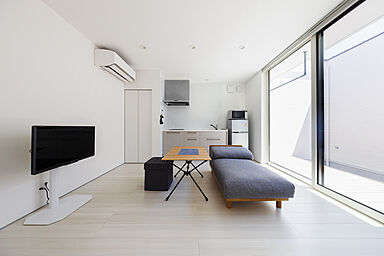 シンプルノート 岡山北・倉敷スタジオの施工事例「岡山市|シアタールームとインナーガレージのあるコンパクト平屋」の画像2