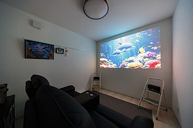 シンプルノート 岡山北・倉敷スタジオの施工事例「岡山市|シアタールームとインナーガレージのあるコンパクト平屋」の画像4