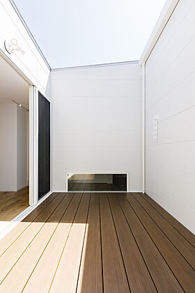 シンプルノート 岡山北・倉敷スタジオの施工事例「玉野市|真っ白なミニマルハウス」の画像6