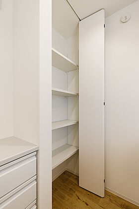 シンプルノート 岡山北・倉敷スタジオの施工事例「玉野市|真っ白なミニマルハウス」の画像8