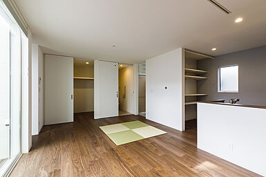 シンプルノート 岡山北・倉敷スタジオの施工事例「岡山市|黒と白のコントラストが際立つ、都会的な佇まい」の画像6