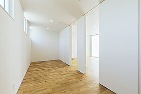 シンプルノート 岡山北・倉敷スタジオの施工事例「岡山市|奥行きのある白い中庭付き平屋」の画像5