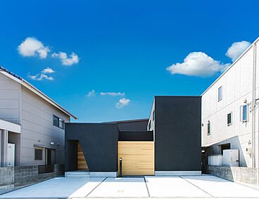 シンプルノート 岡山北・倉敷スタジオの施工事例「岡山市|収納力のあるミニマル設計の家」の画像