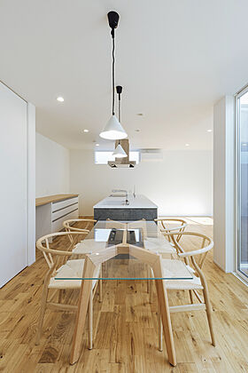 シンプルノート 岡山北・倉敷スタジオの施工事例「岡山市|風と光が集まる、心地のよい平屋」の画像5