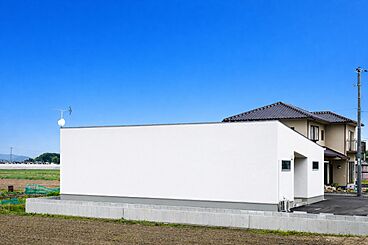 シンプルノート 岡山北・倉敷スタジオの施工事例「総社市|5LDK・広々リビングのシンプルな平屋」の画像