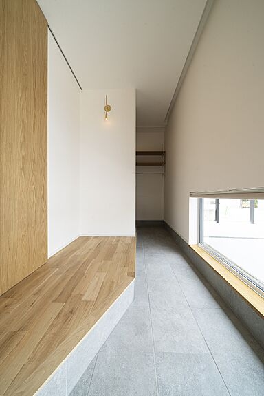 MAGHAUSの施工事例「木の船底天井で寛ぐ家」の画像6